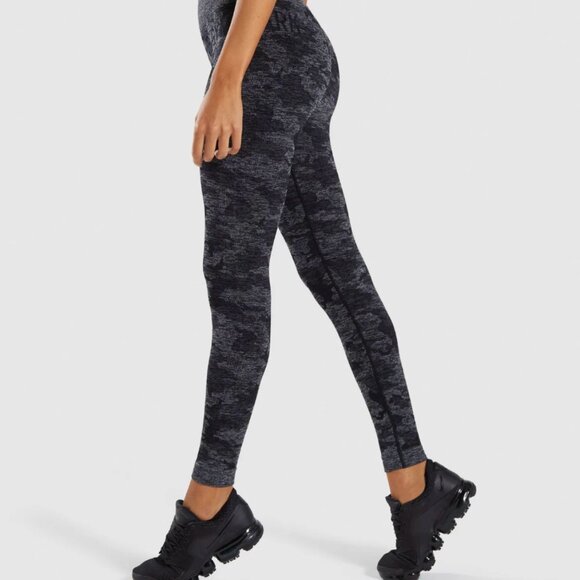 Gymshark Women's Adapt Camo Seamless Leggings - Asphalt Grey/Black - Picture 2 of 13